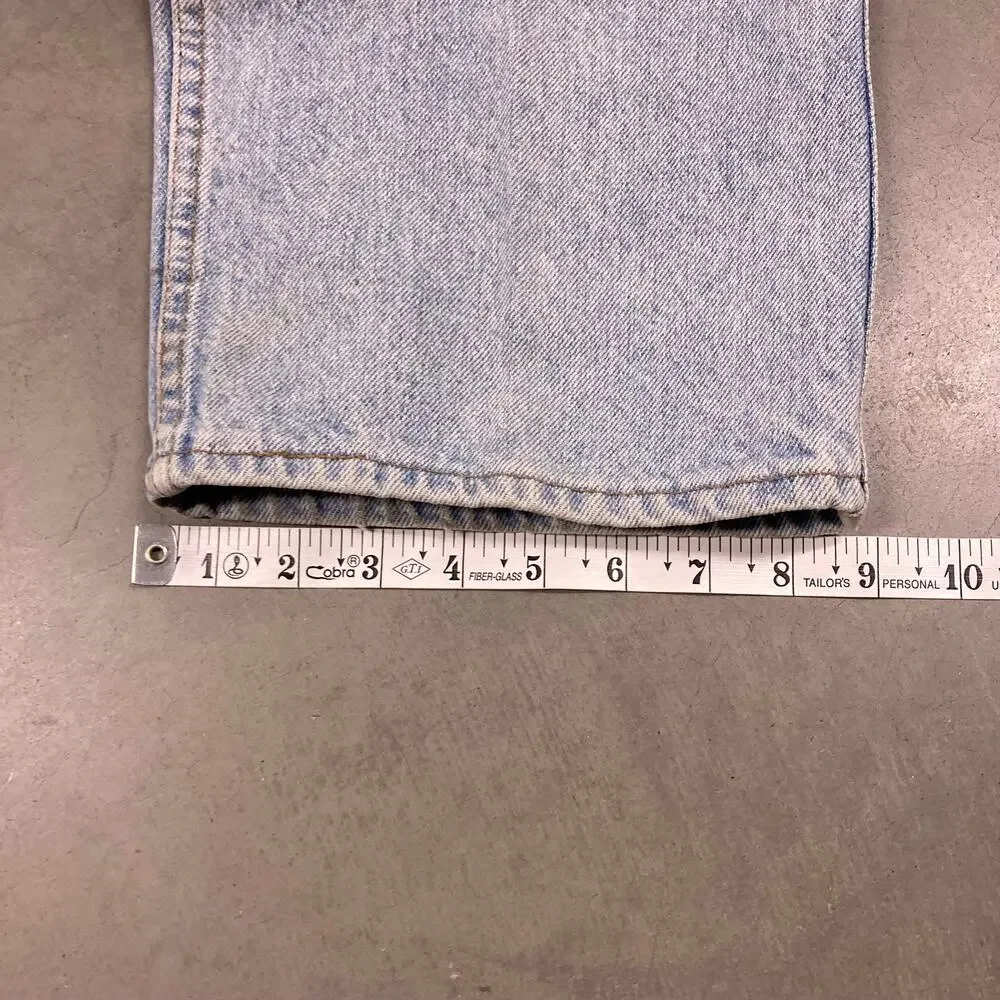 Baggy 90s paper tab Levis Jeans 38x31